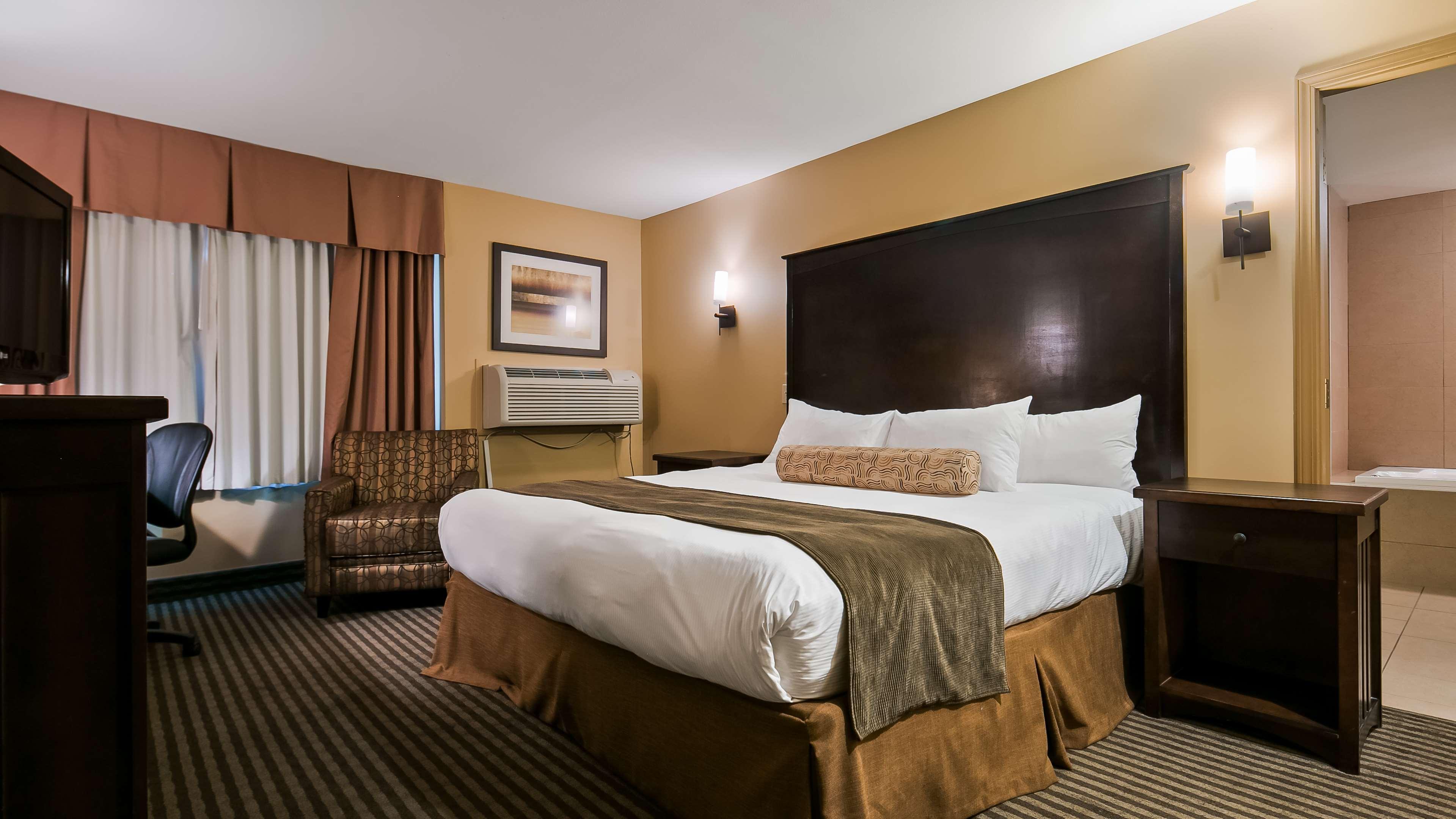 Best Western Maple Ridge Экстерьер фото